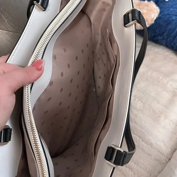 Kate Spade Beige Tote Bag- SEE ALL PHOTOS AND DESCRIPTION - Picture 8 of 11